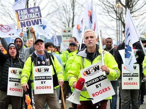 Rogers, union representing striking workers in Metro Vancouver reach tentative deal
